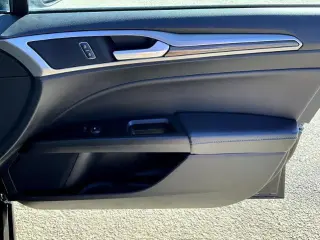 Ford Fusion 2018 SE 4dr Sedan