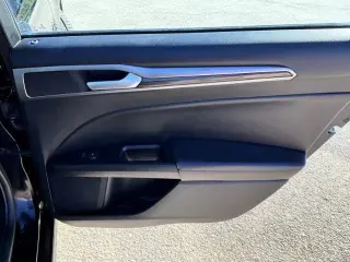 Ford Fusion 2018 SE 4dr Sedan