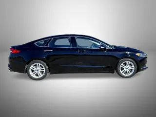 Ford Fusion 2018 SE 4dr Sedan