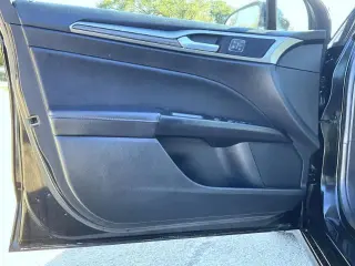 Ford Fusion 2018 SE 4dr Sedan
