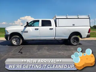 Ram 2500 2018 4x4 Tradesman 4dr Cabina Extendida Pickup 8 ft.