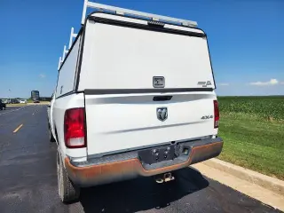 Ram 2500 2018 4x4 Tradesman 4dr Cabina Extendida Pickup 8 ft.