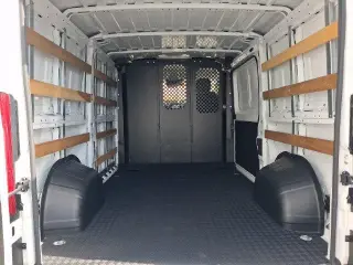 Ram ProMaster 2025 SLT+ 2500 136 WB 3dr Low Roof Cargo Van