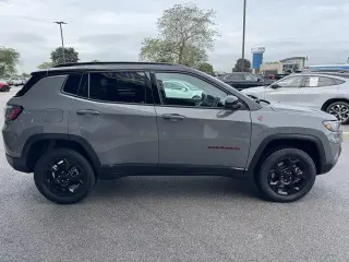 Jeep Compass 2023 4x4 Trailhawk 4dr SUV