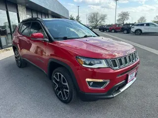 Jeep Compass 2017 4x4 Limited 4dr SUV (lanzamiento a mitad de año)