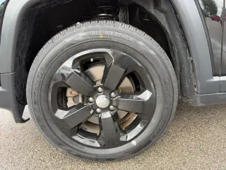Jeep Compass 2018 4x4 Latitude 4dr SUV
