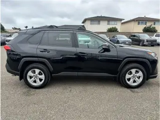 Toyota RAV4 2020 AWD XLE 4dr SUV