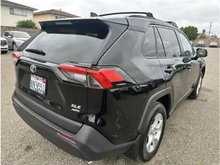 Toyota RAV4 2020 AWD XLE 4dr SUV