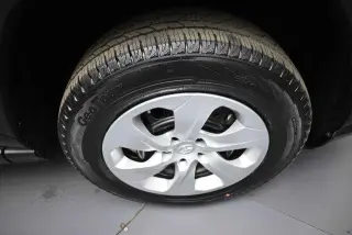 Toyota RAV4 2025 LE 4dr SUV