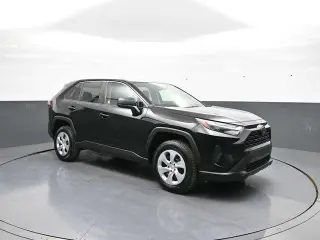 Toyota RAV4 2025 LE 4dr SUV