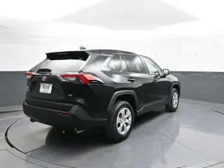 Toyota RAV4 2025 LE 4dr SUV