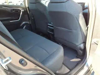 Toyota RAV4 2021 LE 4dr SUV