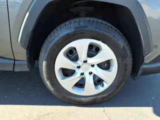 Toyota RAV4 2021 LE 4dr SUV