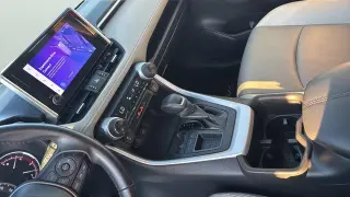 Toyota RAV4 2024 XLE Premium 4dr SUV
