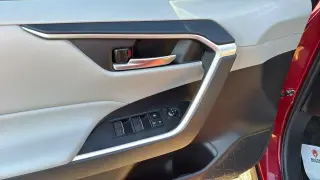 Toyota RAV4 2024 XLE Premium 4dr SUV