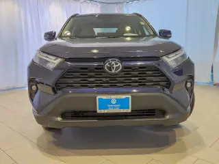 Toyota RAV4 2025 AWD XLE Premium 4dr SUV