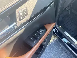Lincoln Nautilus 2023 AWD Reserve 4dr SUV