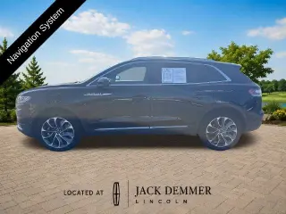 Lincoln Nautilus 2023 AWD Reserve 4dr SUV