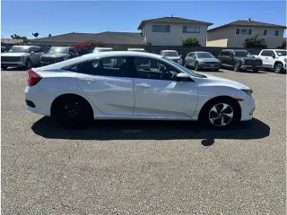 Honda Civic 2021 LX 4dr Sedán