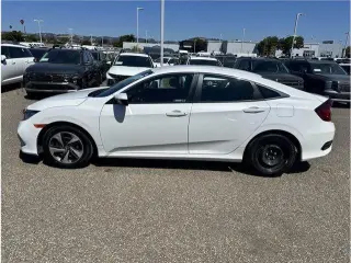 Honda Civic 2021 LX 4dr Sedán
