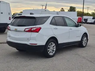 Chevrolet Equinox 2021 4x4 LS 4dr SUV w/1LS