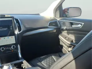 Ford Edge 2023 AWD Titanium 4dr Crossover