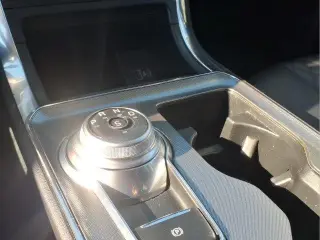 Ford Edge 2023 AWD Titanium 4dr Crossover