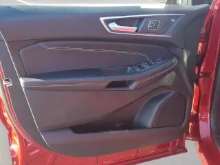 Ford Edge 2023 AWD Titanium 4dr Crossover