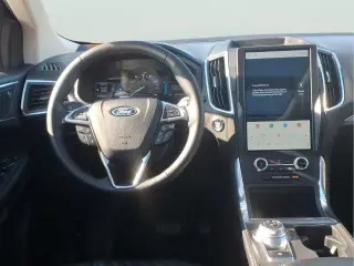 Ford Edge 2023 AWD Titanium 4dr Crossover