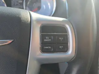 Chrysler Town and Country 2016 Touring-L 4dr Mini-Van