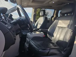 Chrysler Town and Country 2016 Touring-L 4dr Mini-Van