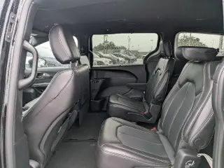 Chrysler Pacifica 2025 Select 4dr Mini-Van
