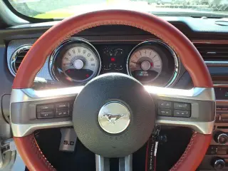 Ford Mustang 2011 GT Premium 2dr Fastback
