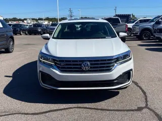 Volkswagen Passat 2020 R-Line 4dr Sedán