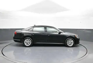 Volkswagen Passat 2018 2.0T S 4dr Sedán