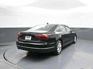 Volkswagen Passat 2018 2.0T S 4dr Sedán