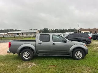 Nissan Frontier 2018 4x2 SV 4dr Crew Cab 5 ft. SB 5A