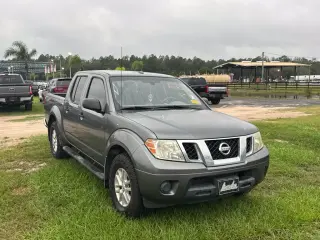 Nissan Frontier 2018 4x2 SV 4dr Crew Cab 5 ft. SB 5A