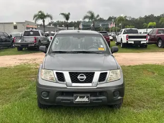 Nissan Frontier 2018 4x2 SV 4dr Crew Cab 5 ft. SB 5A