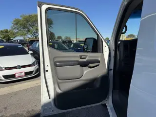 Nissan NV 2017 2500 HD S 3dr Cargo Van (V6)