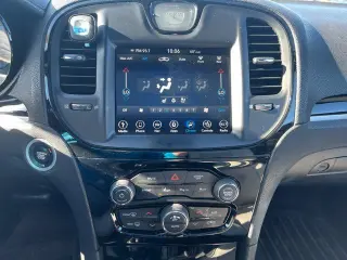 2018 Chrysler 300