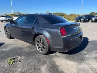2018 Chrysler 300