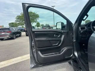 Nissan Titan 2018 4x4 S 4dr Crew Cab