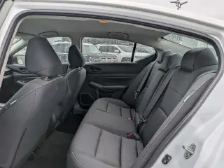 Nissan Altima 2026 2.5 SV 4dr Sedán