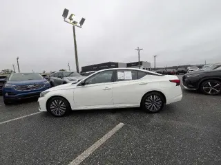 Nissan Altima 2026 2.5 SV 4dr Sedán
