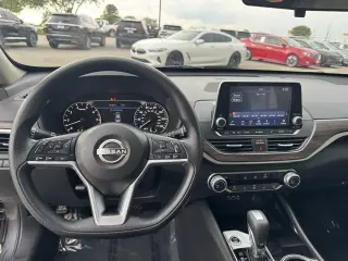 Nissan Altima 2024 2.5 SV 4dr Sedán