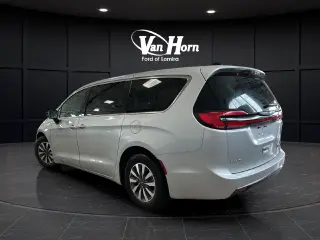 2024 Chrysler Pacifica Hybrid
