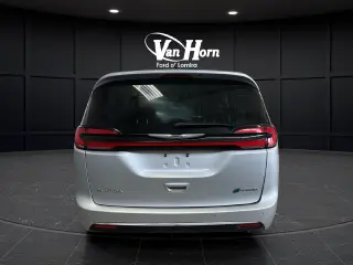2024 Chrysler Pacifica Hybrid