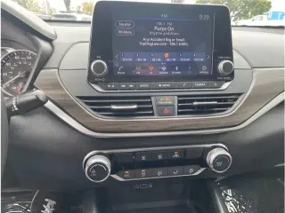 Nissan Altima 2024 2.5 SV 4dr Sedán
