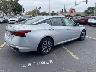 Nissan Altima 2024 2.5 SV 4dr Sedán